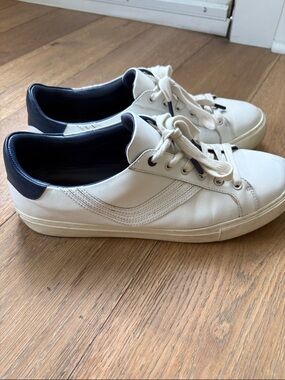 Tory Burch Sneakers White Leather with Navy Heel Collar Size 11